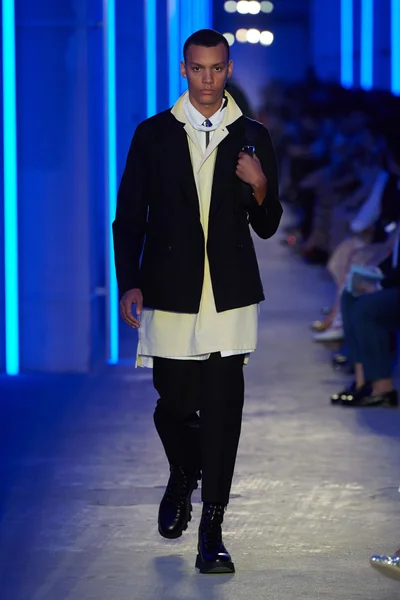Look 53